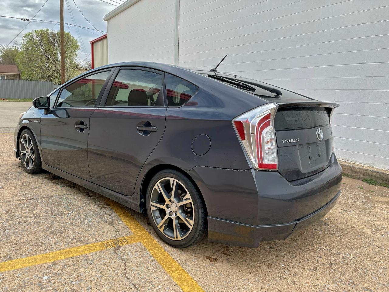 2012 TOYOTA PRIUS