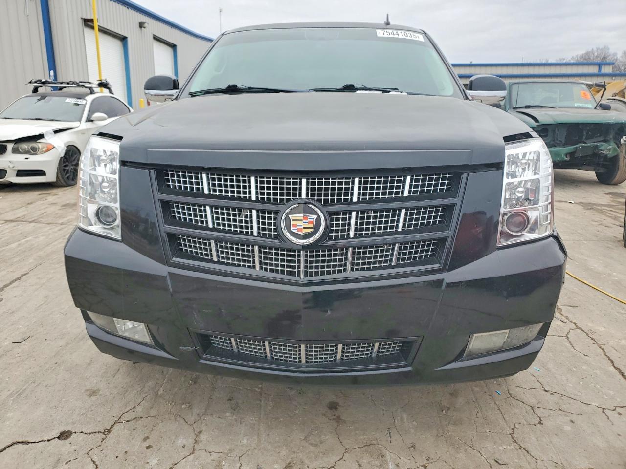 2014 CADILLAC ESCALADE