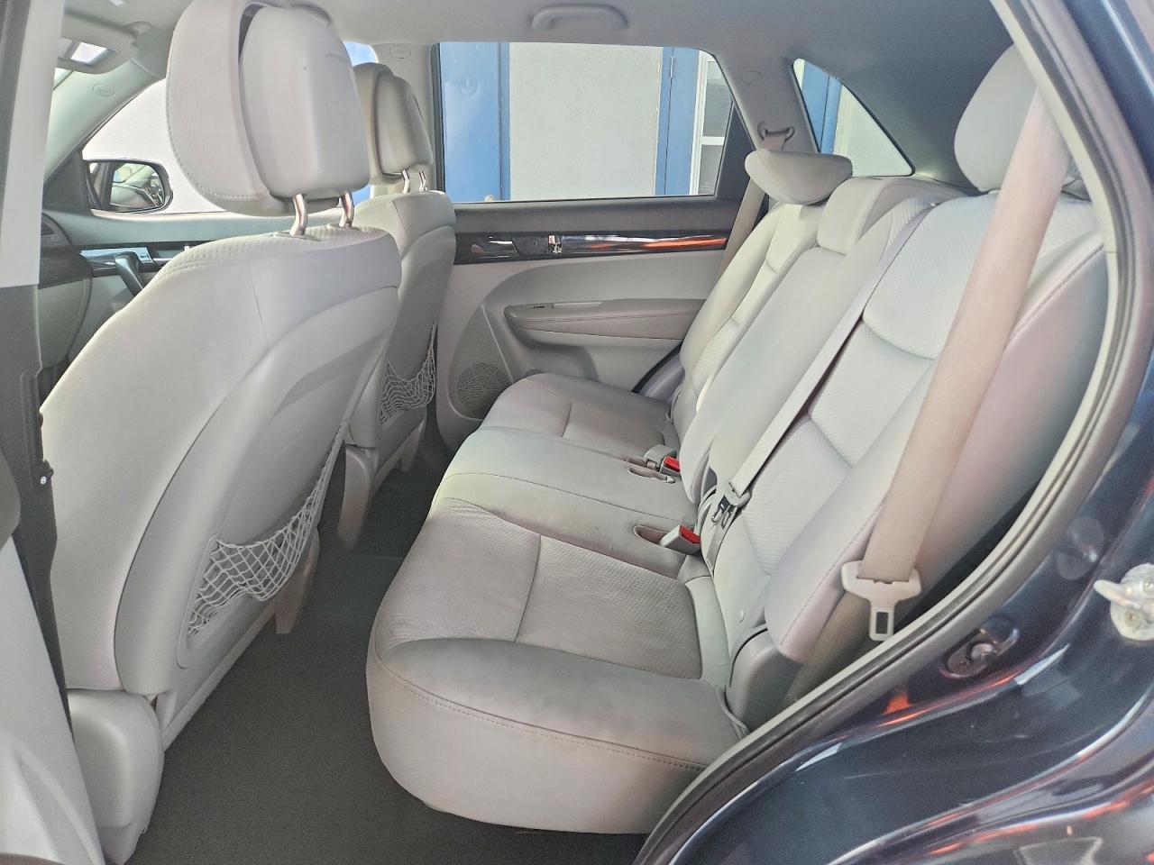 2011 KIA SORENTO