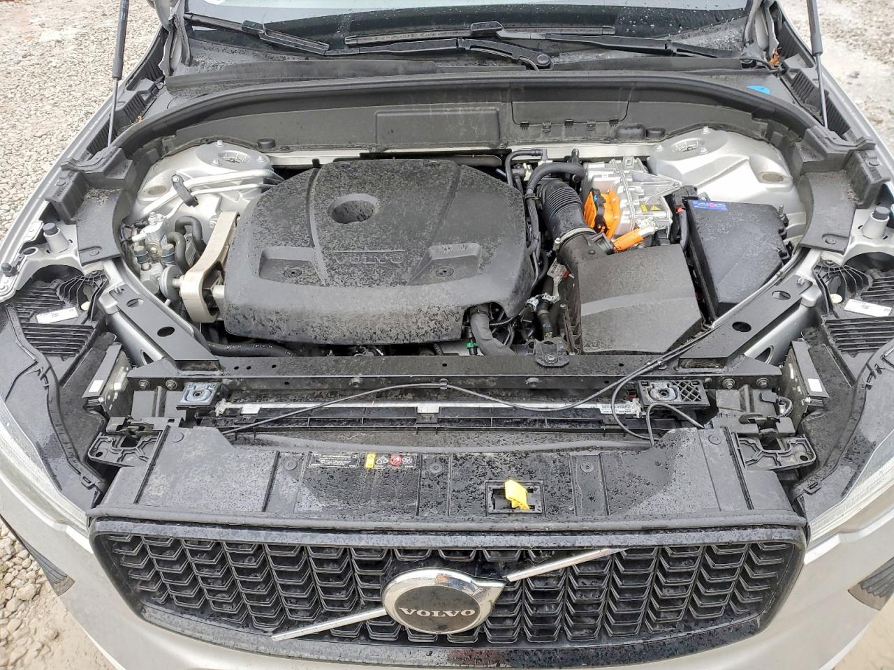 2024 VOLVO XC60