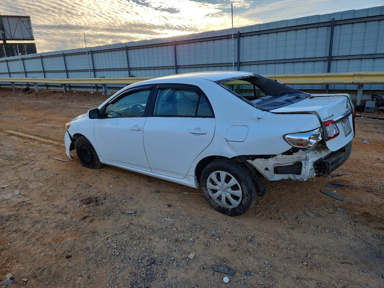 2011 TOYOTA COROLLA