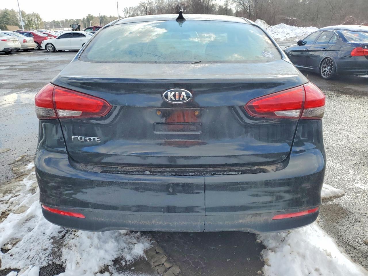 2017 KIA FORTE
