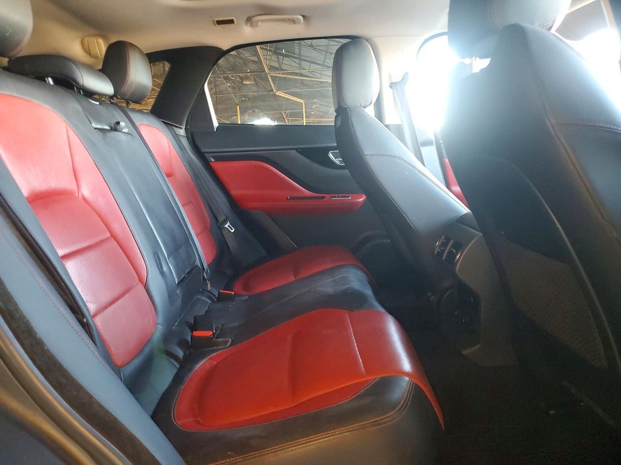 2018 JAGUAR F-Pace
