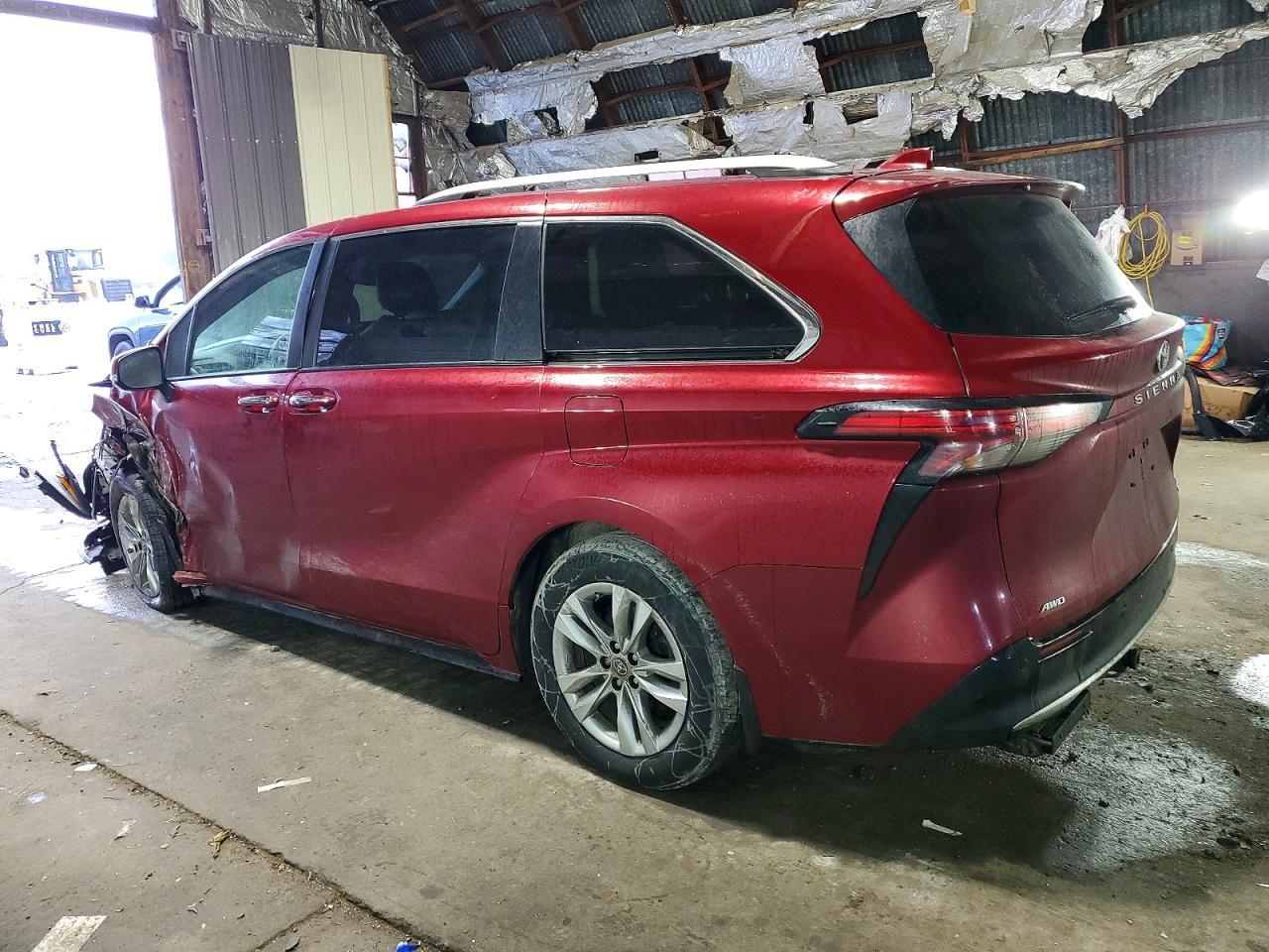 2022 TOYOTA SIENNA