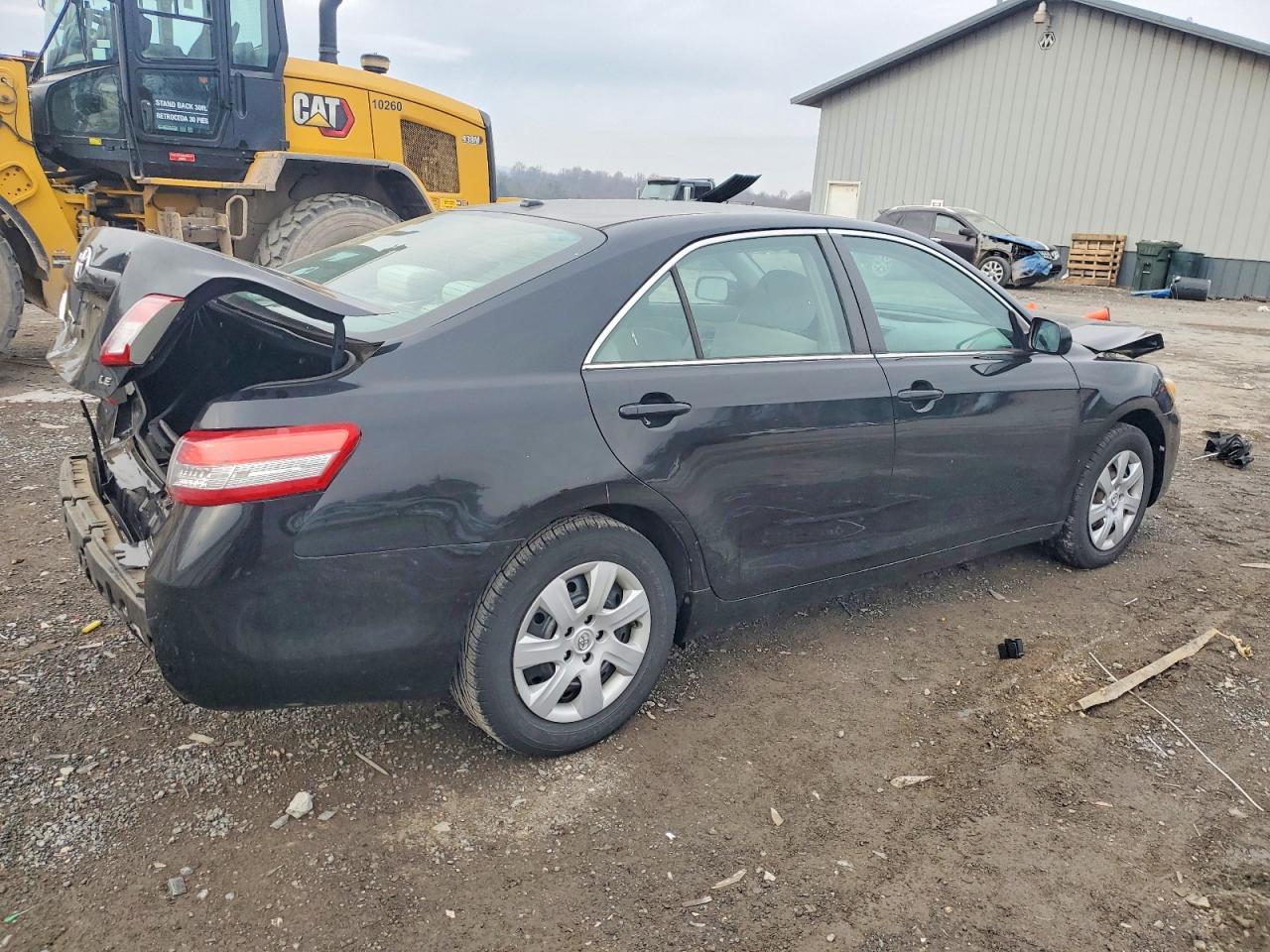 2011 TOYOTA CAMRY