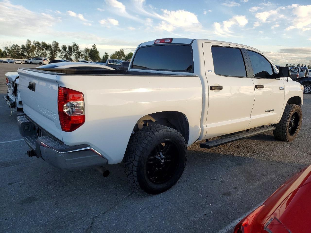 2014 TOYOTA TUNDRA