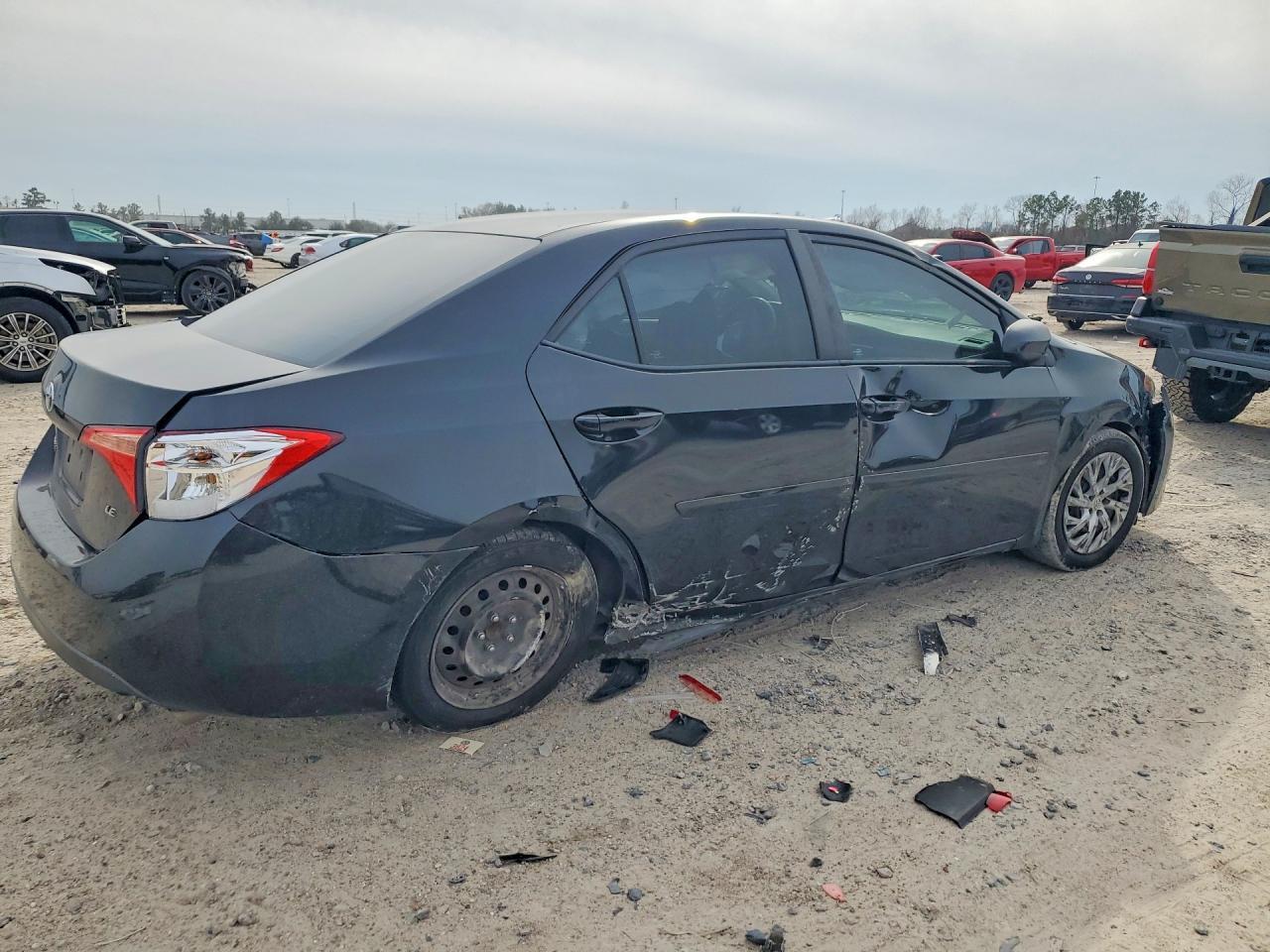 2017 TOYOTA COROLLA