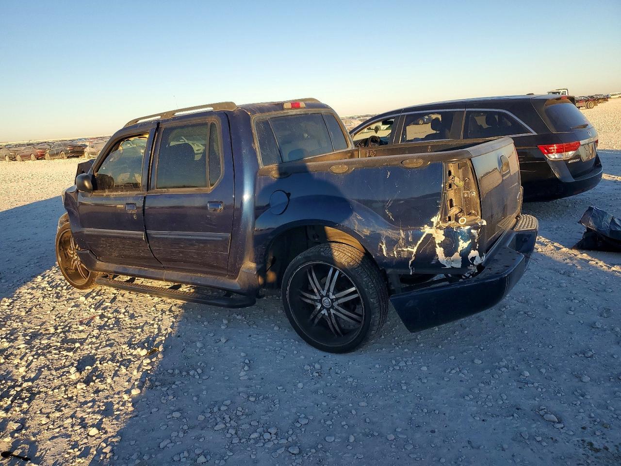 2004 FORD Explorer Sport Trac