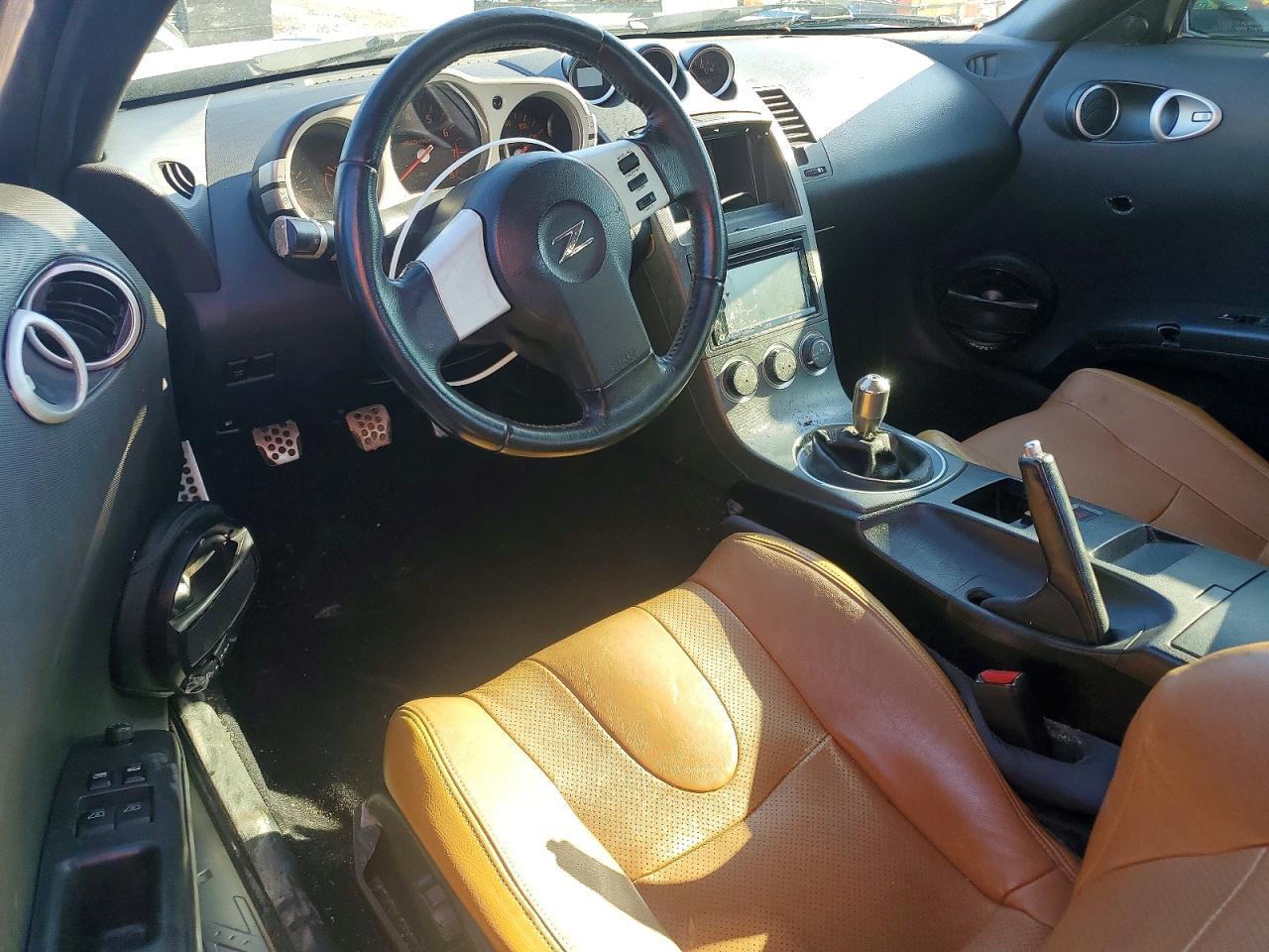 2003 NISSAN Z