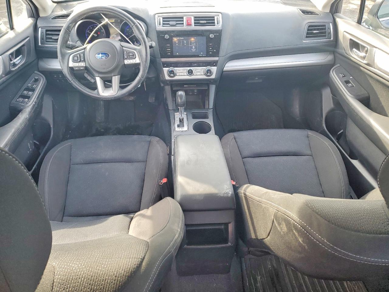 2017 SUBARU Legacy
