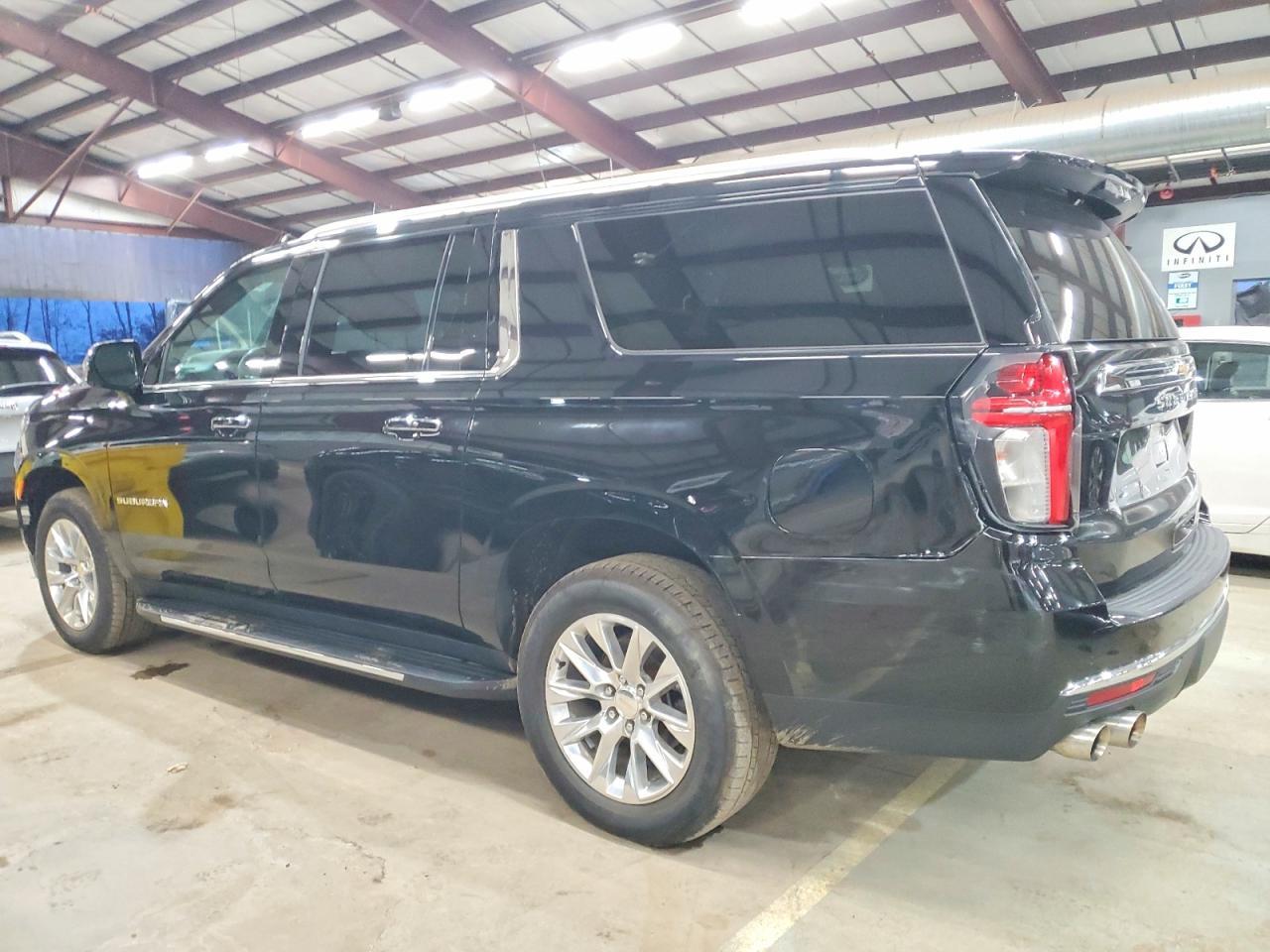 2023 CHEVROLET Suburban