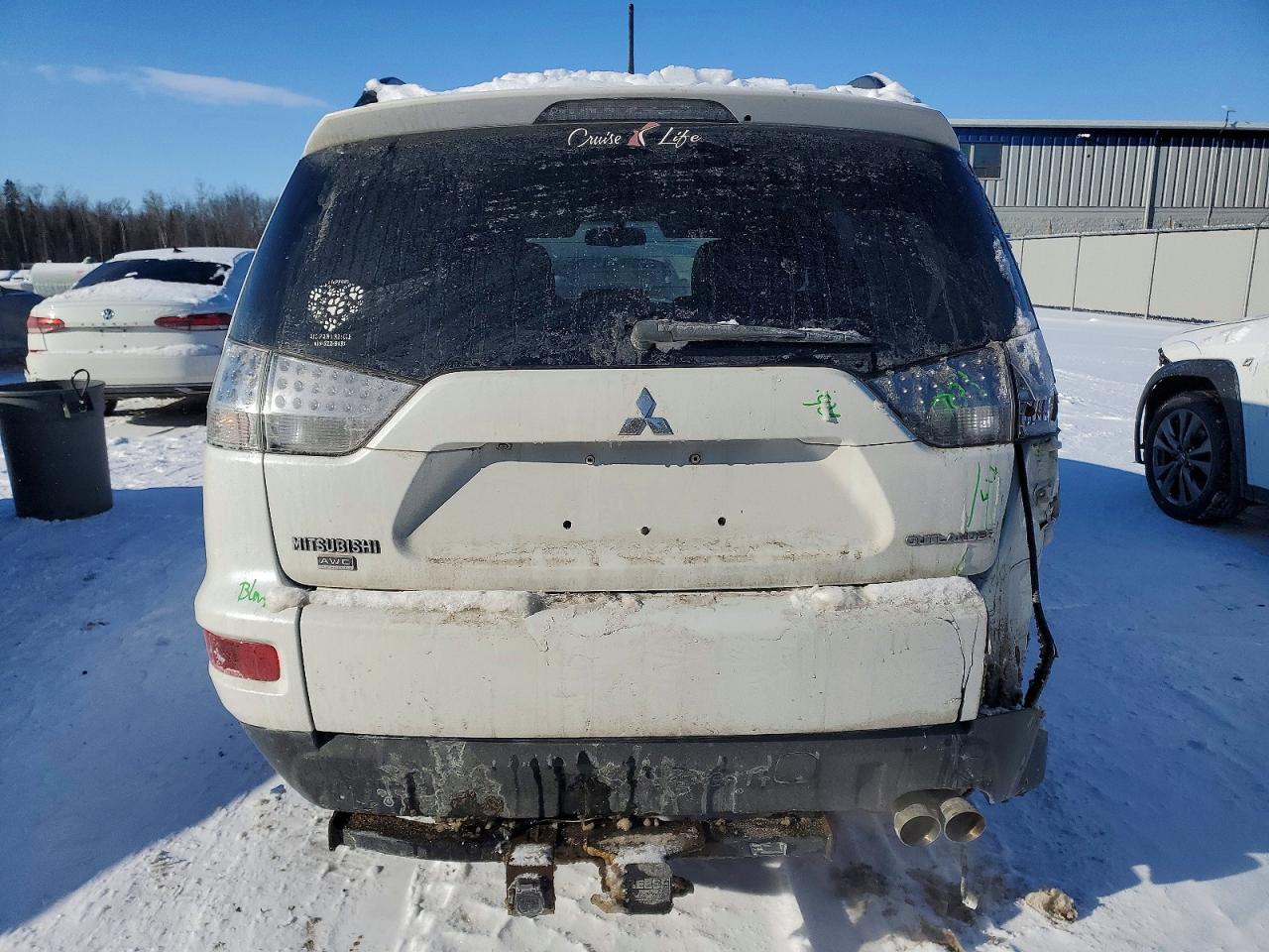 2013 MITSUBISHI outlander