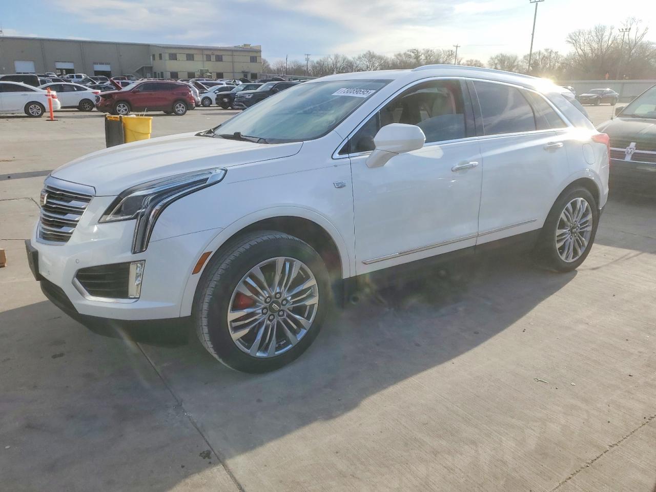 2017 CADILLAC XT5