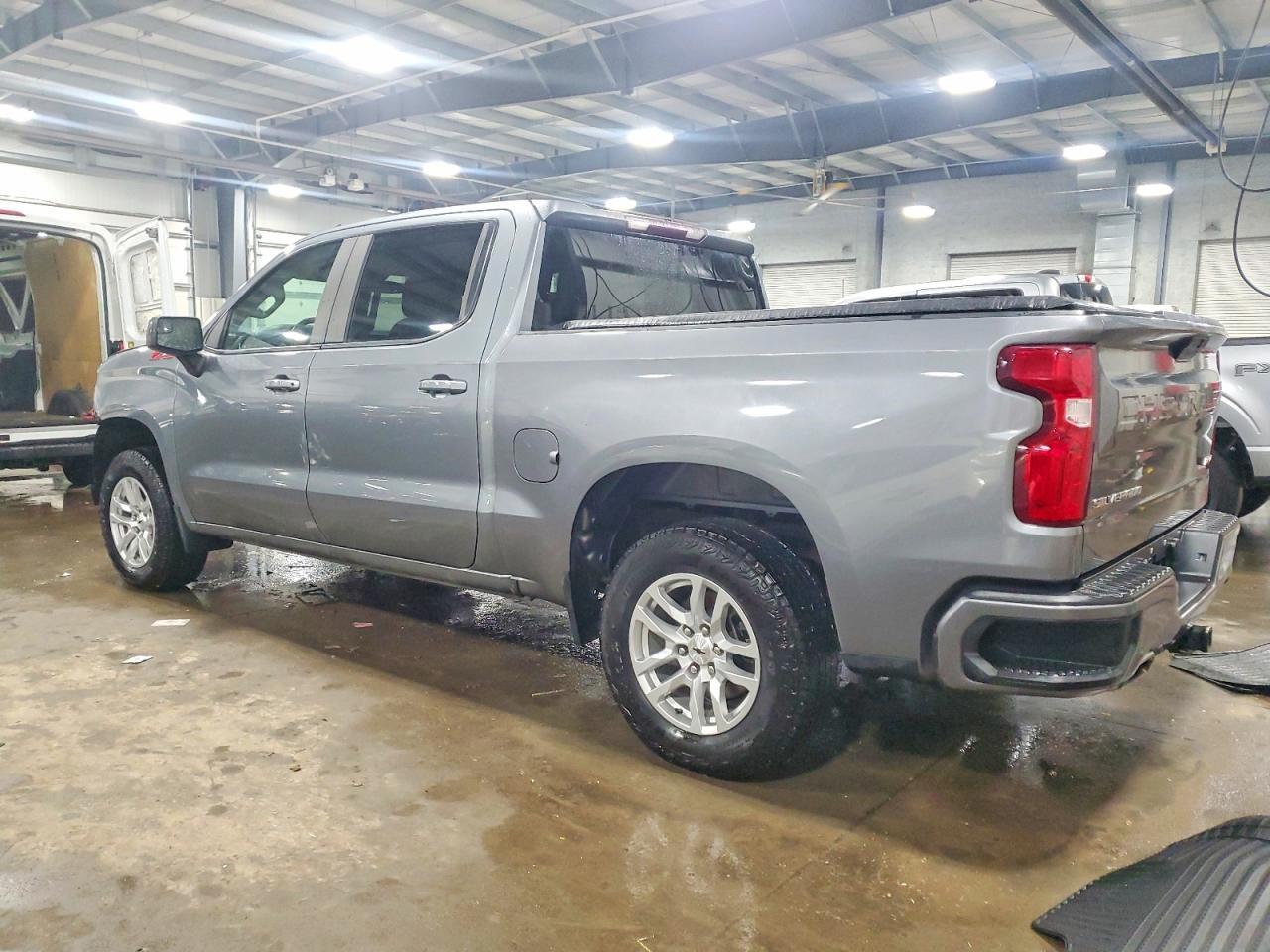 2021 CHEVROLET Silverado