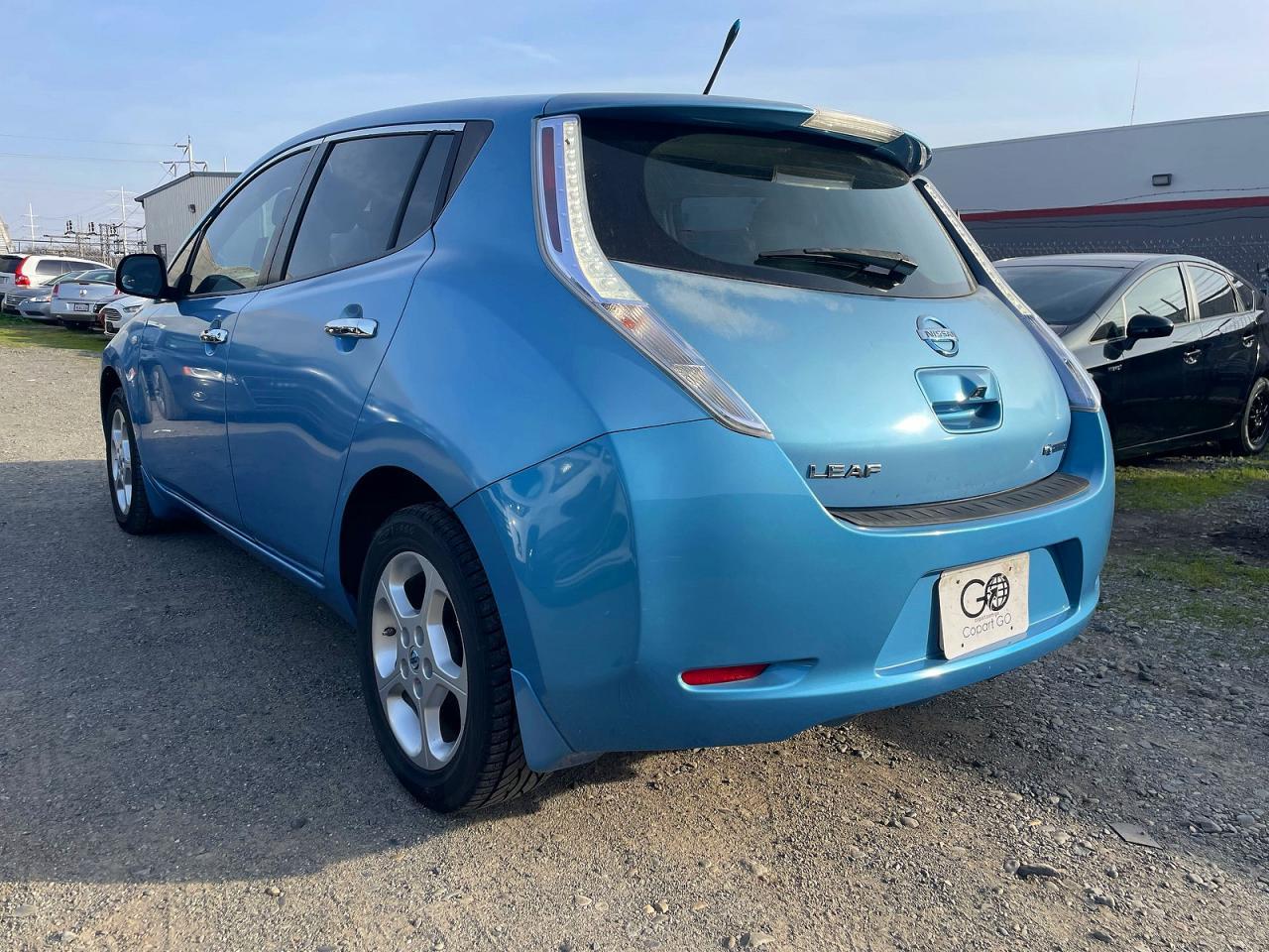 2011 NISSAN LEAF