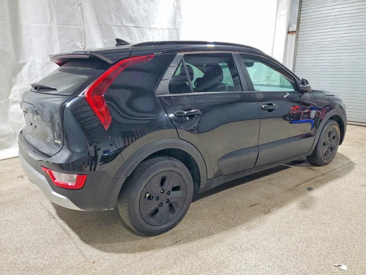 2023 KIA Niro