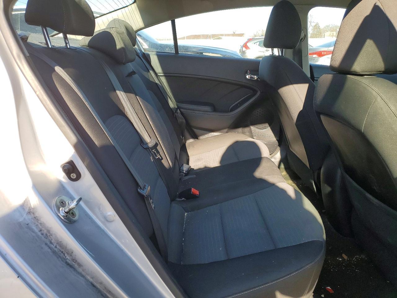 2016 KIA FORTE