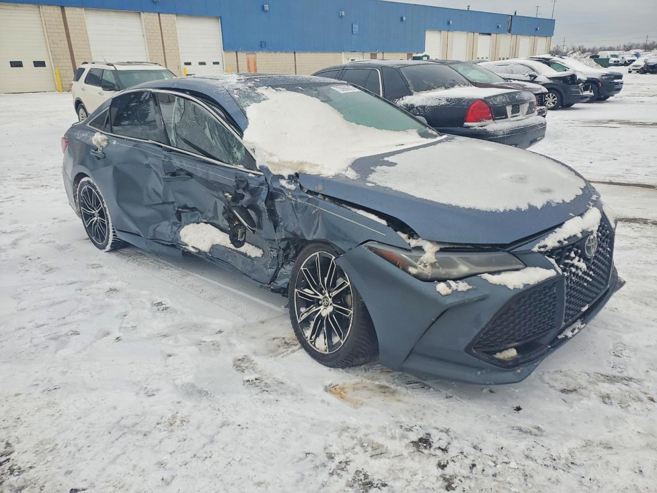 2019 TOYOTA Avalon