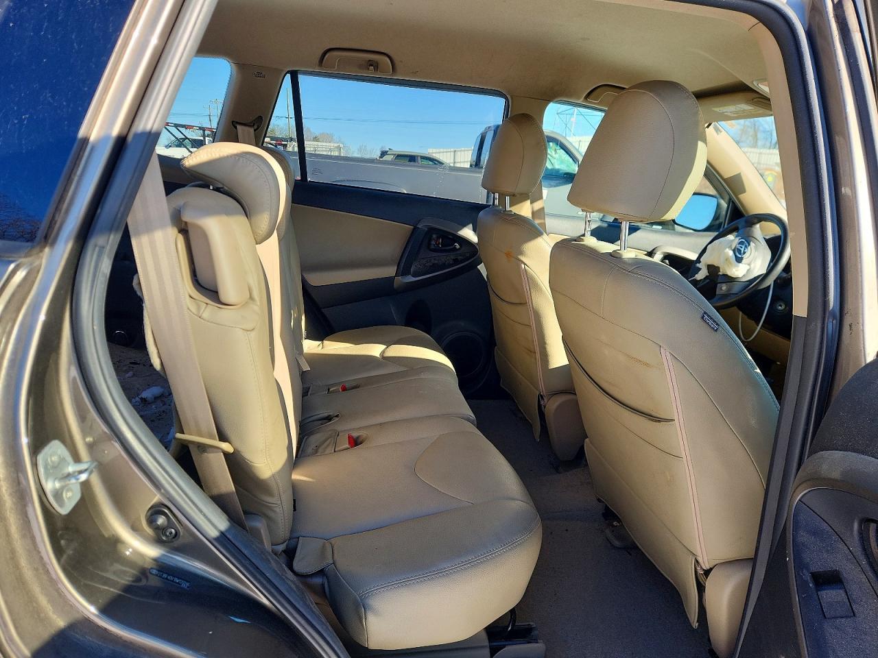 2011 TOYOTA RAV4