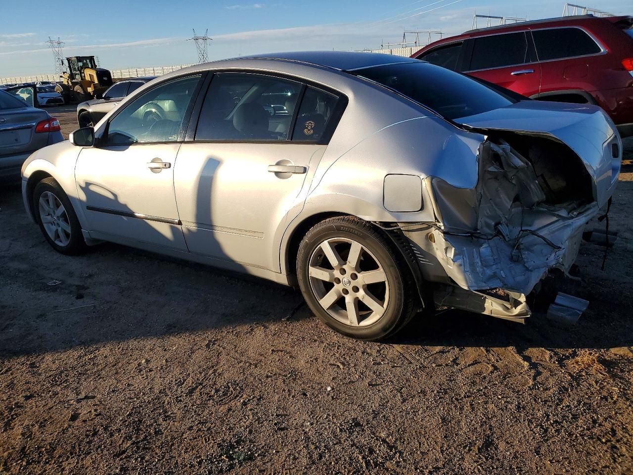 2004 NISSAN Maxima