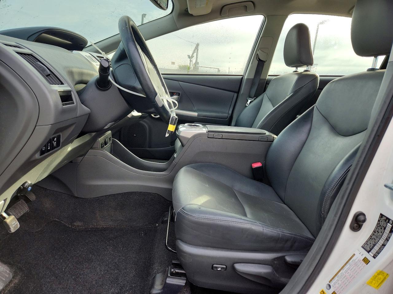 2014 TOYOTA PRIUS V
