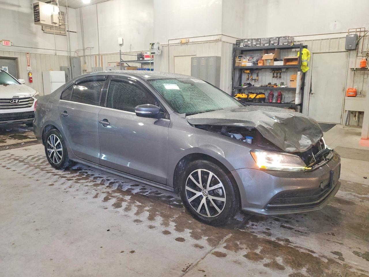 2017 VOLKSWAGEN JETTA