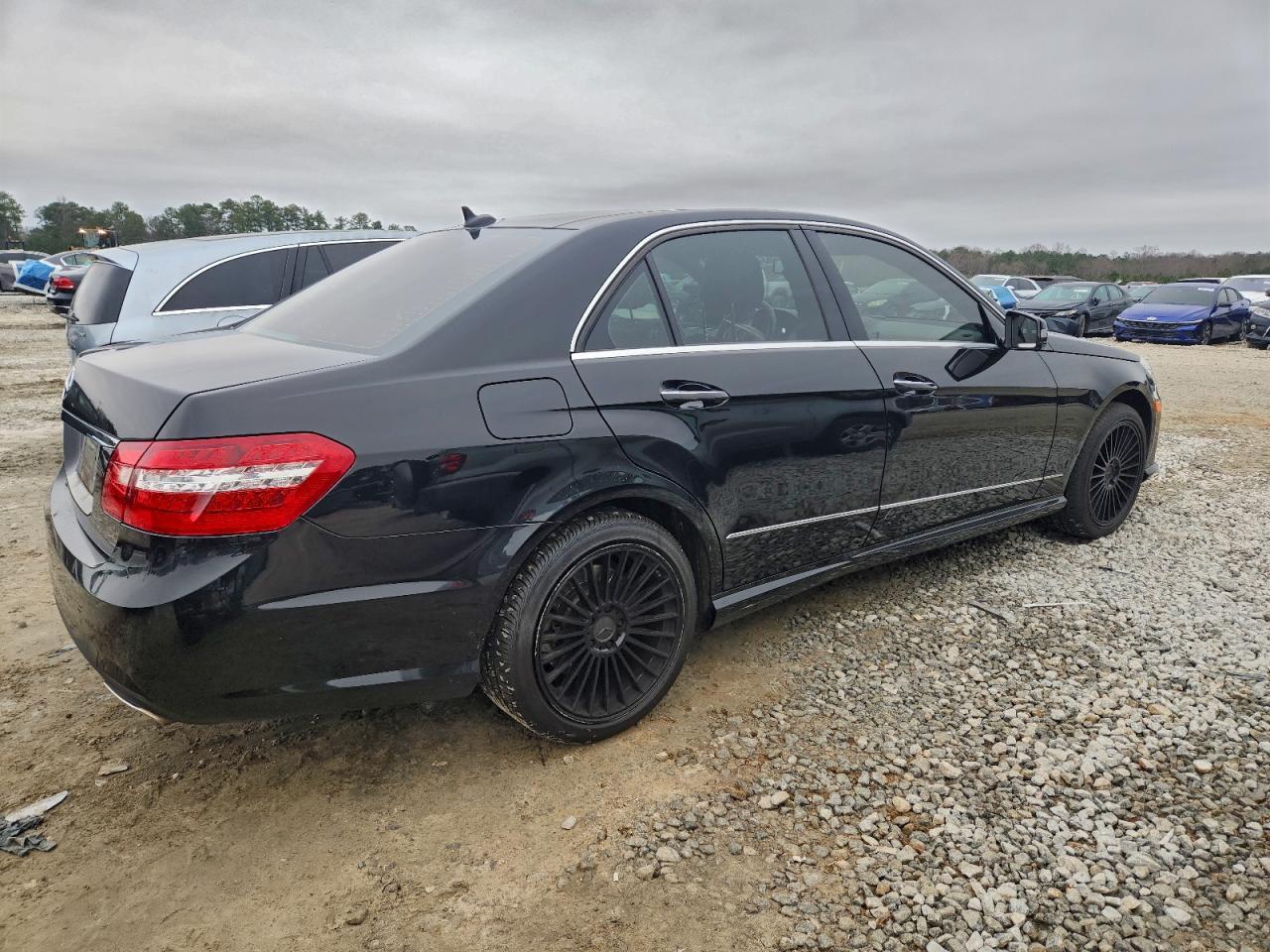 2010 MERCEDES-BENZ E-Class