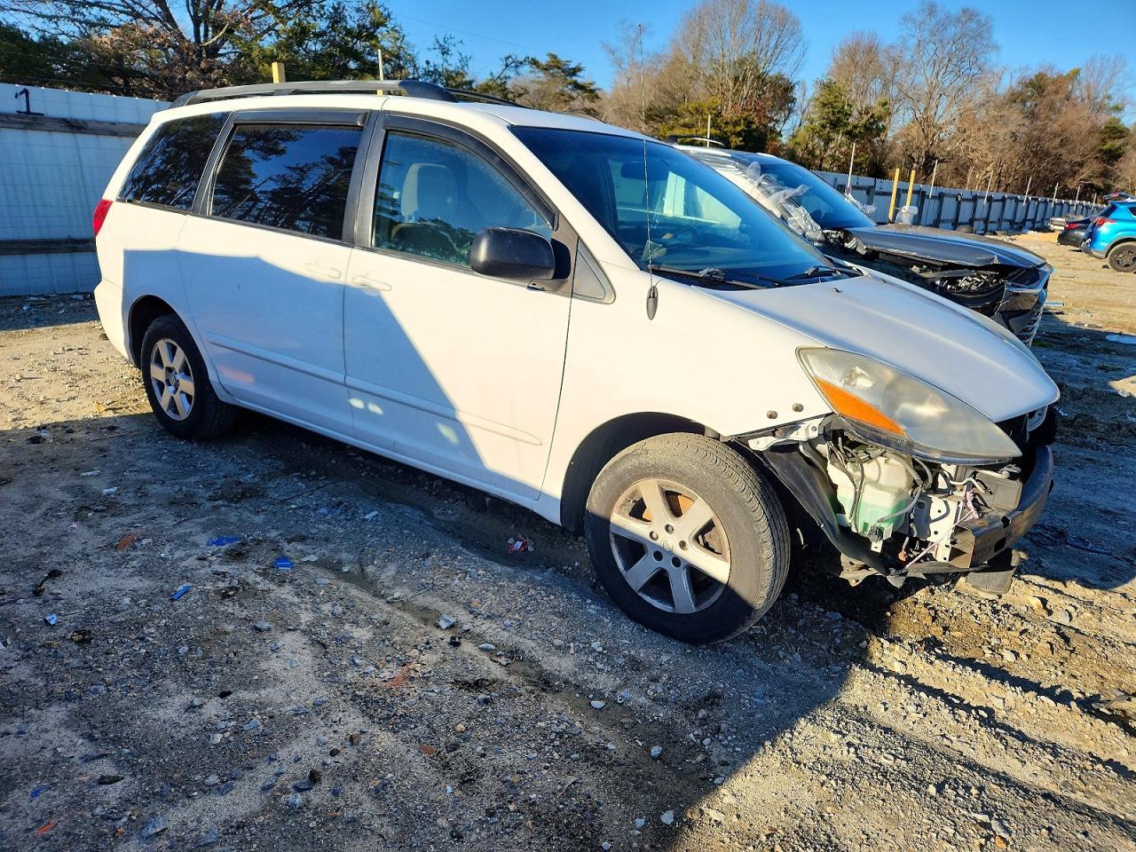 2009 TOYOTA SIENNA