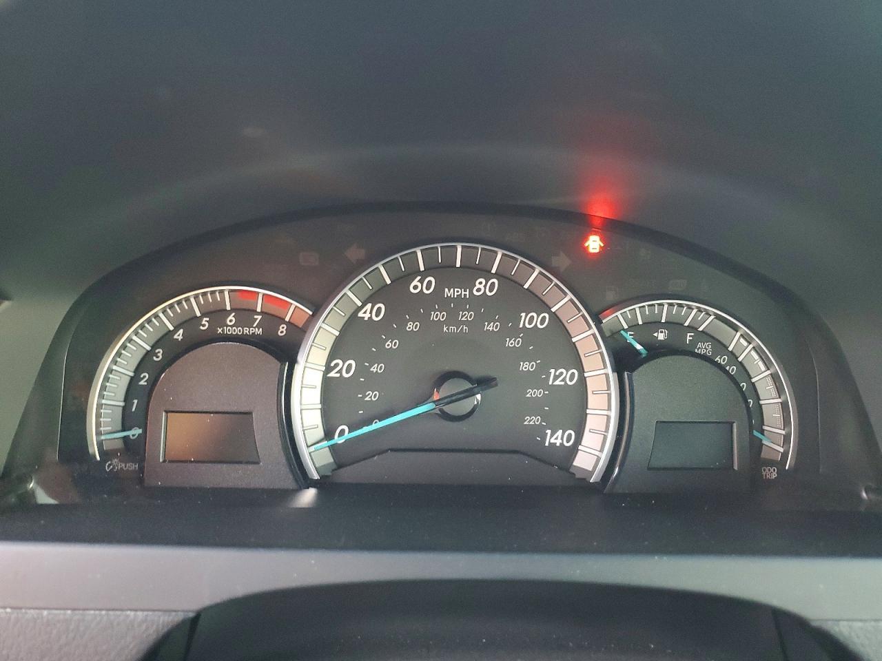 2014 TOYOTA CAMRY