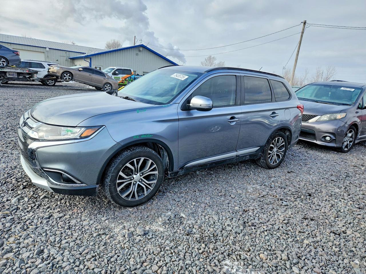 2016 MITSUBISHI outlander
