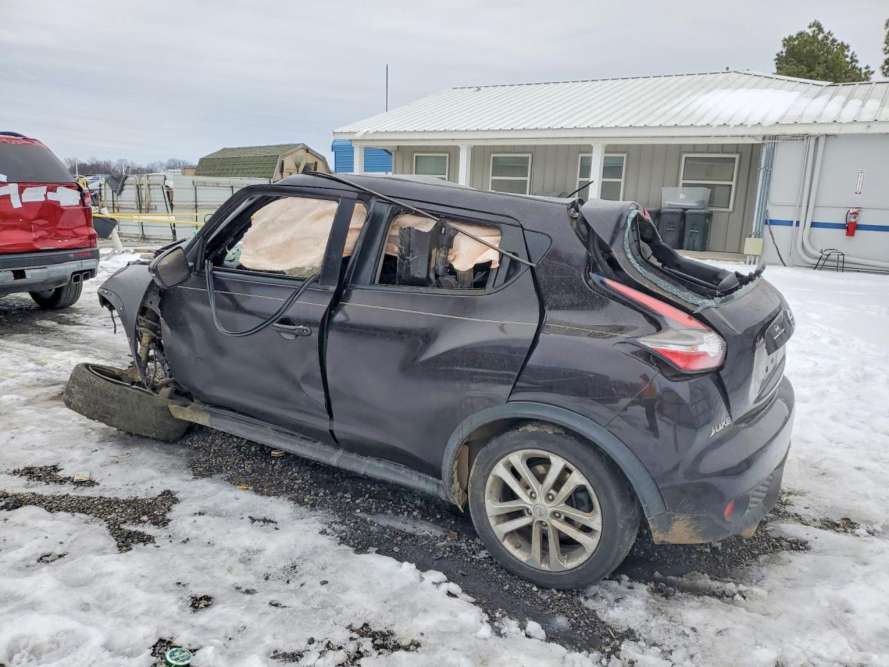2016 NISSAN Juke
