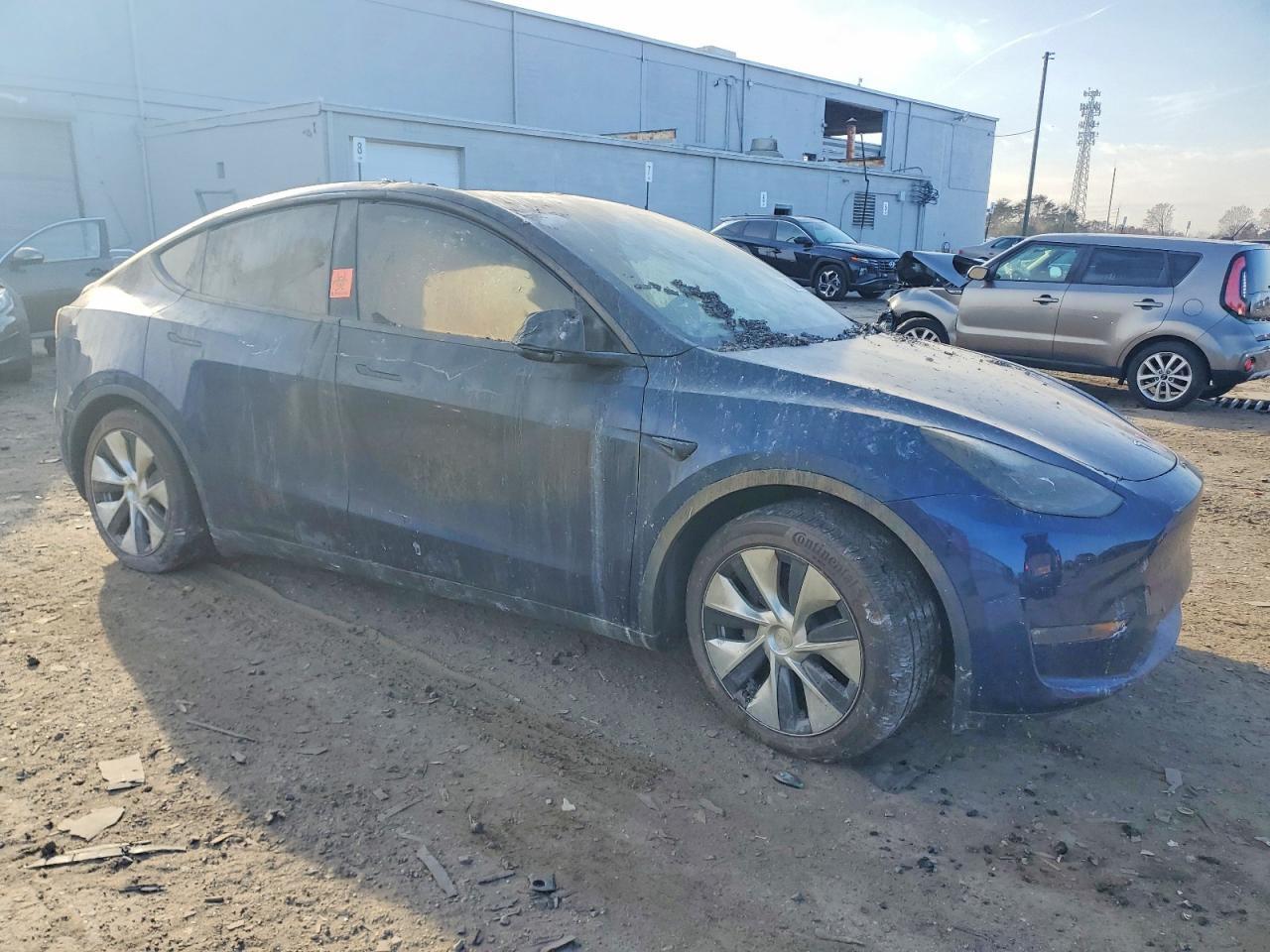 2024 TESLA MODEL Y