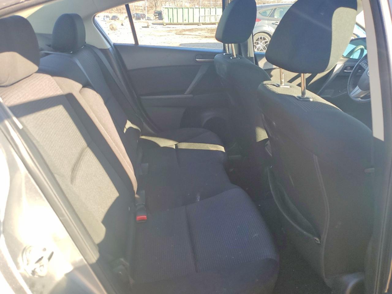 2013 MAZDA 3