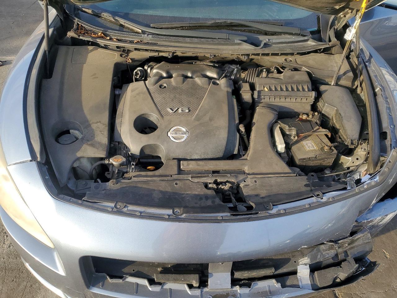2011 NISSAN Maxima