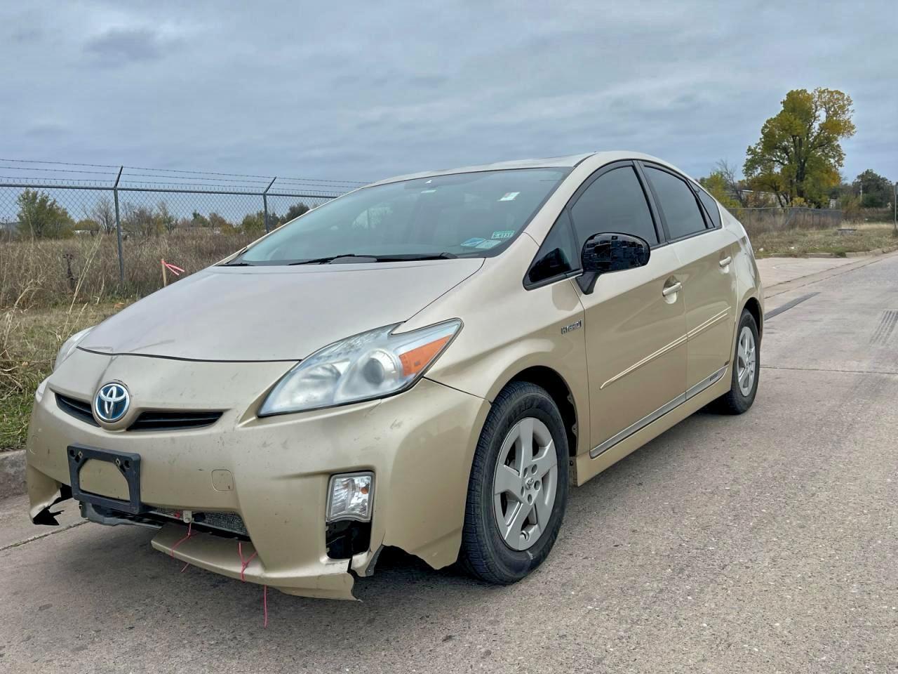 2011 TOYOTA PRIUS
