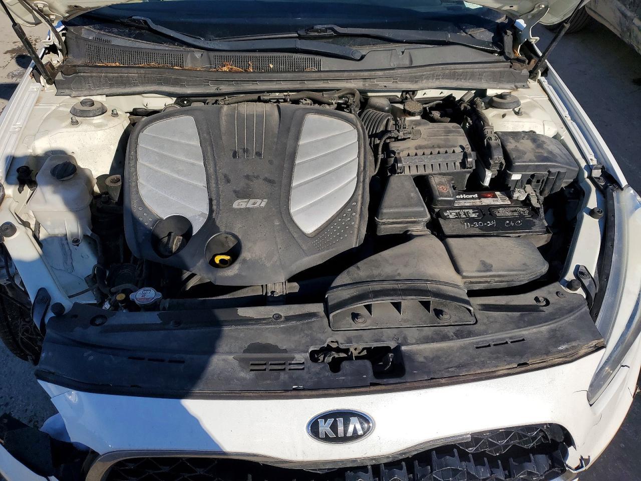 2015 KIA Cadenza