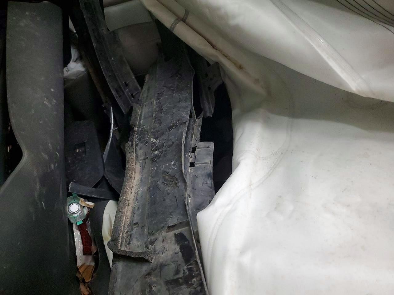 2024 TOYOTA PRIUS