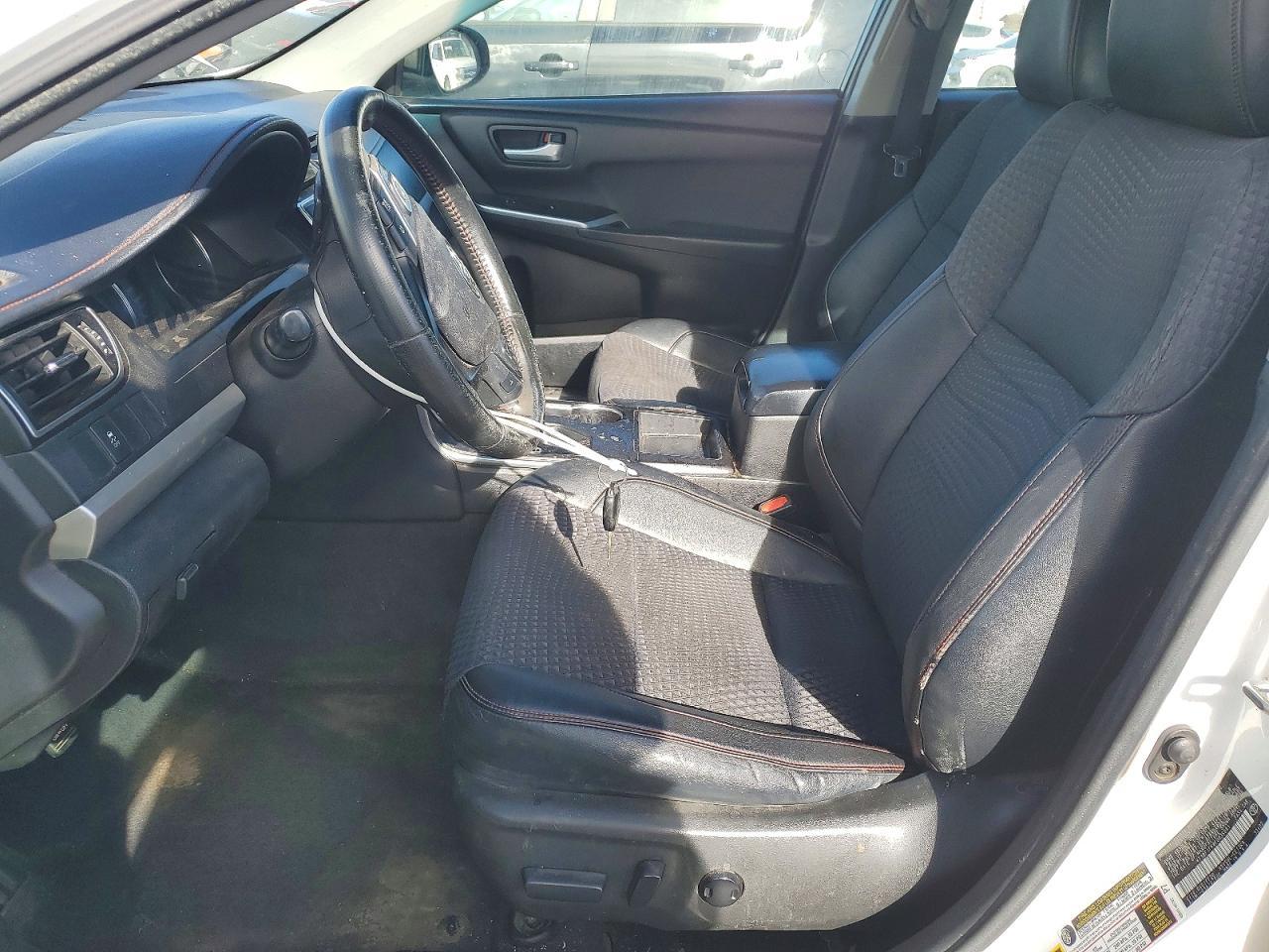 2015 TOYOTA CAMRY