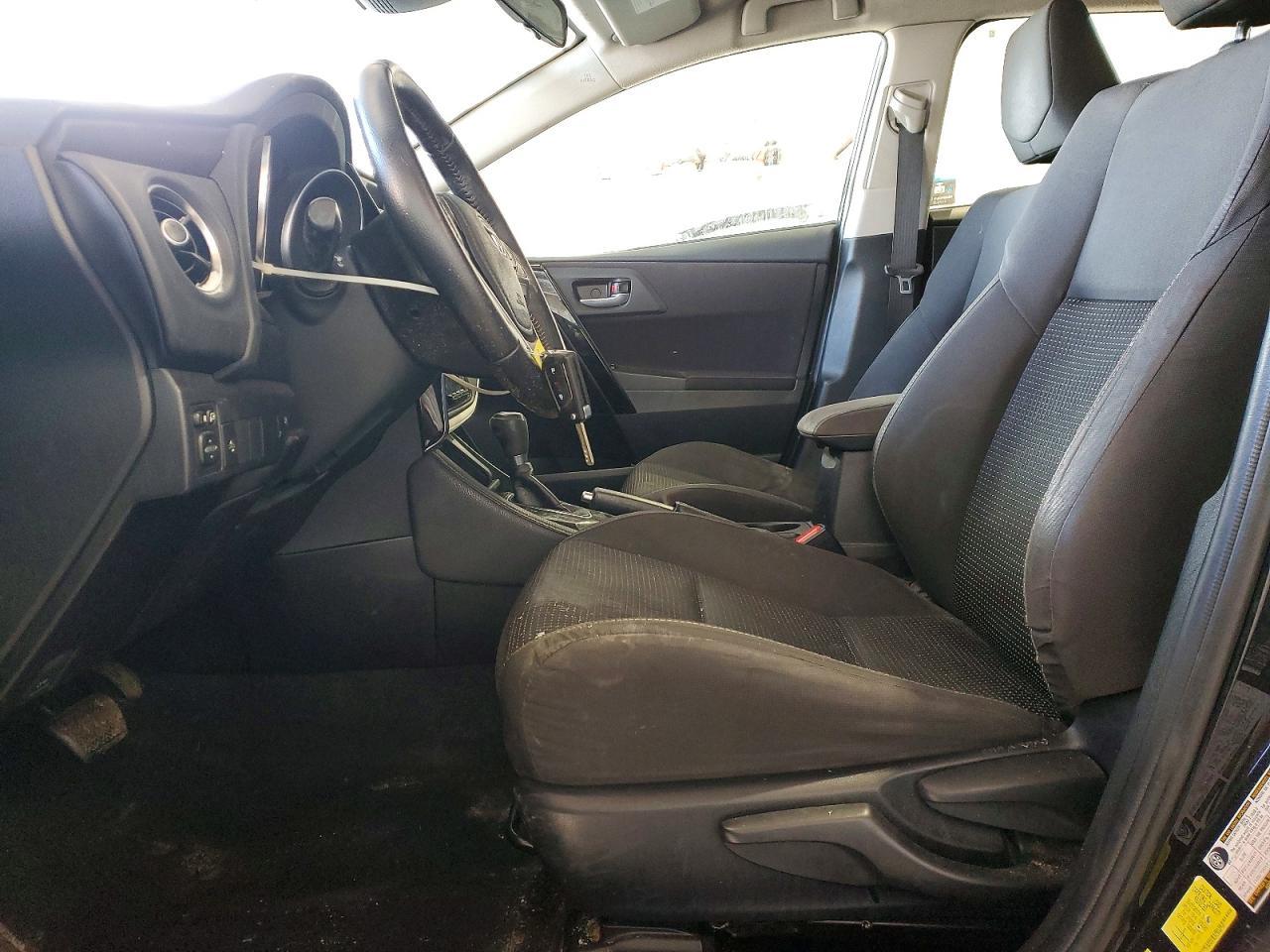 2017 TOYOTA COROLLA