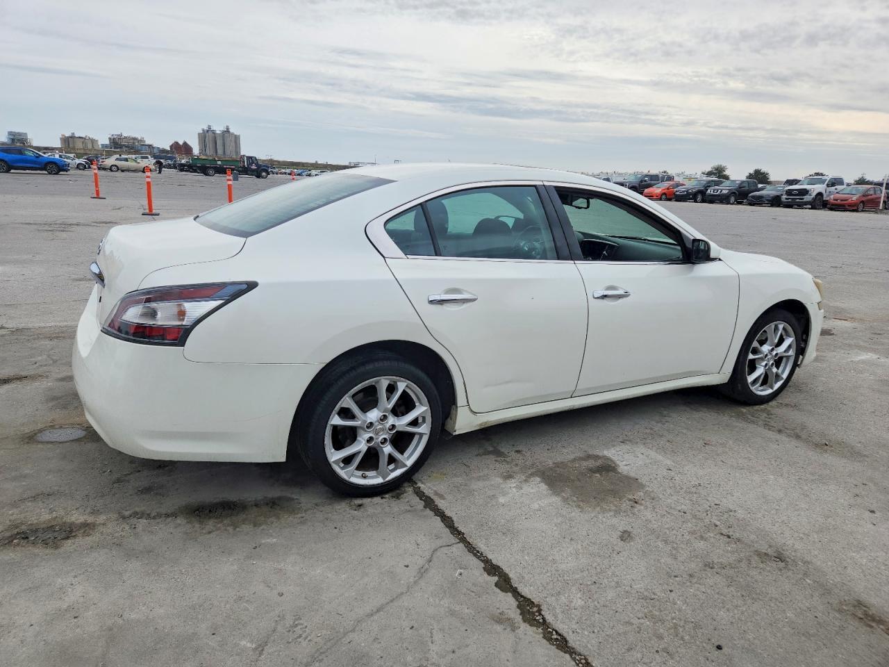 2014 NISSAN Maxima