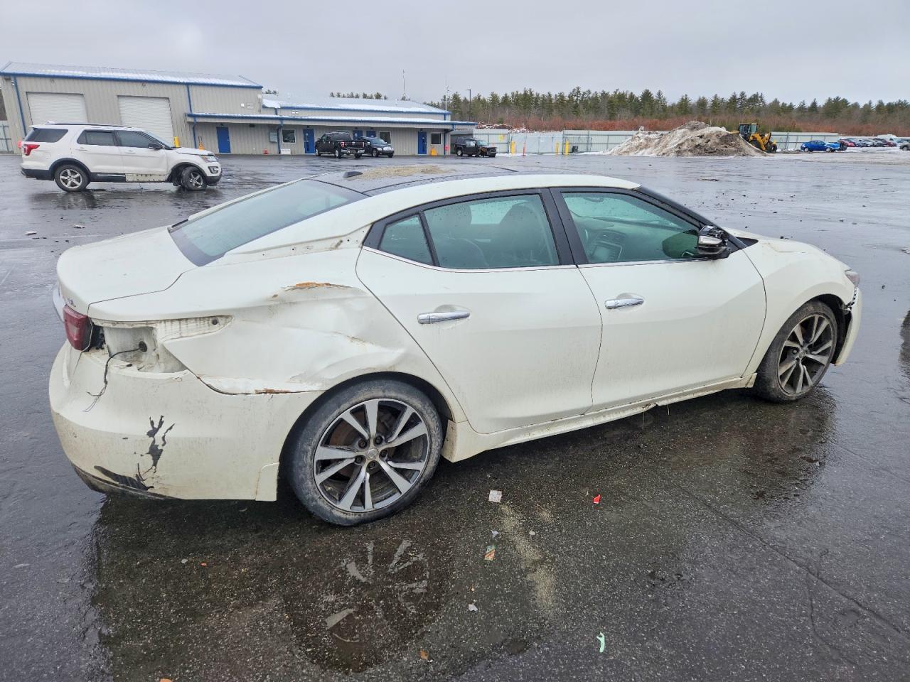 2017 NISSAN Maxima