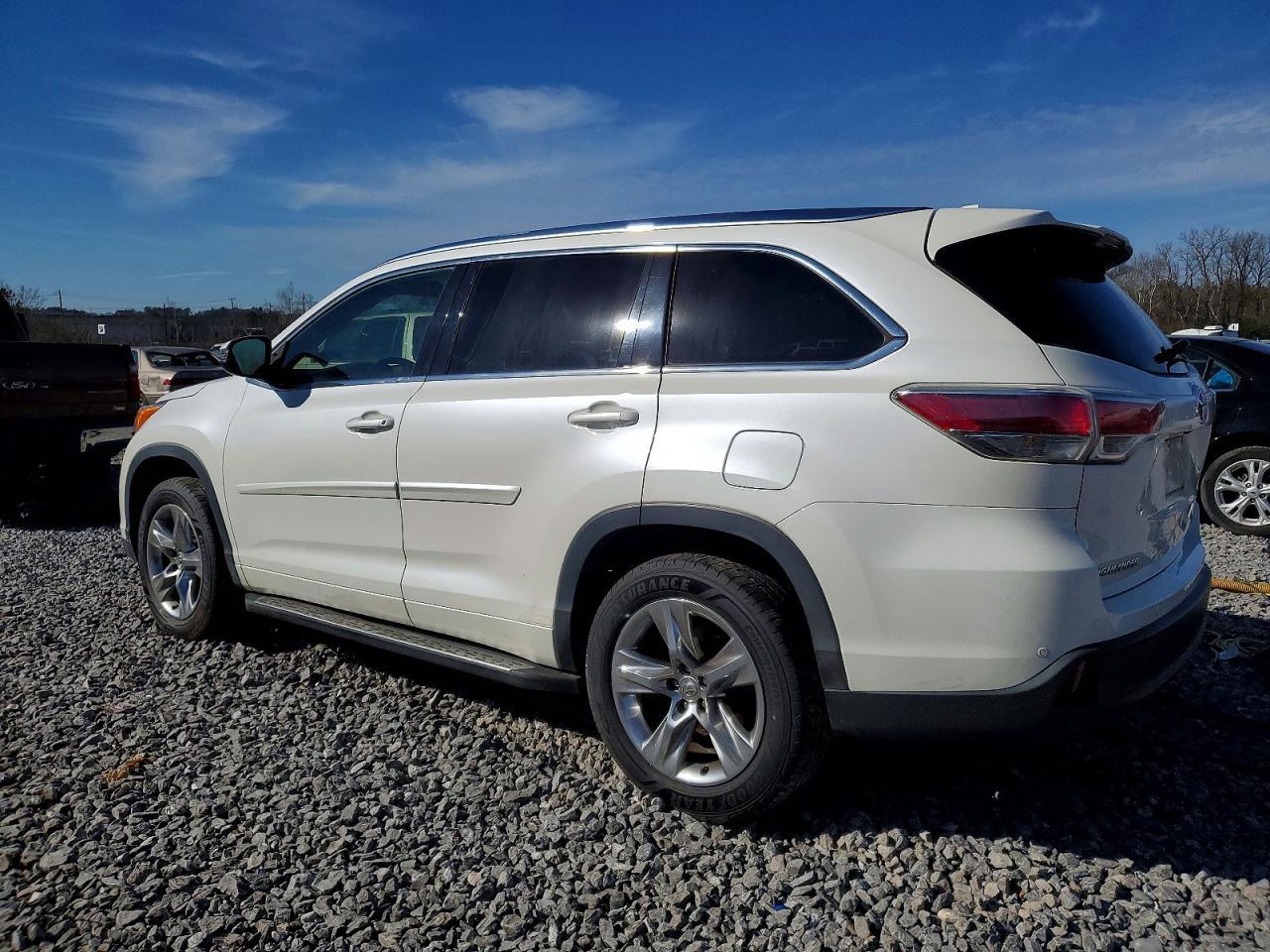 2015 TOYOTA HIGHLANDER