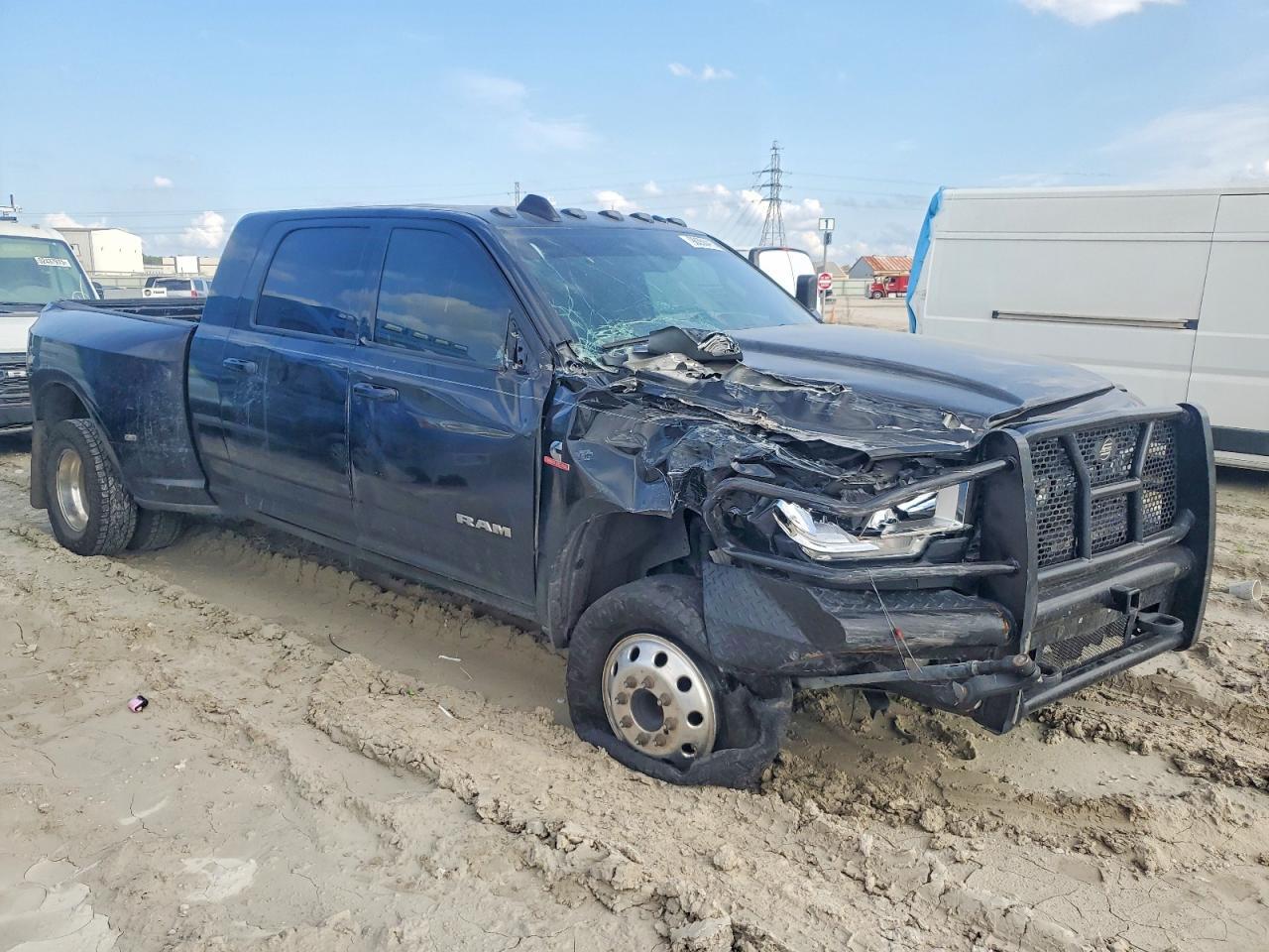2022 RAM 3500