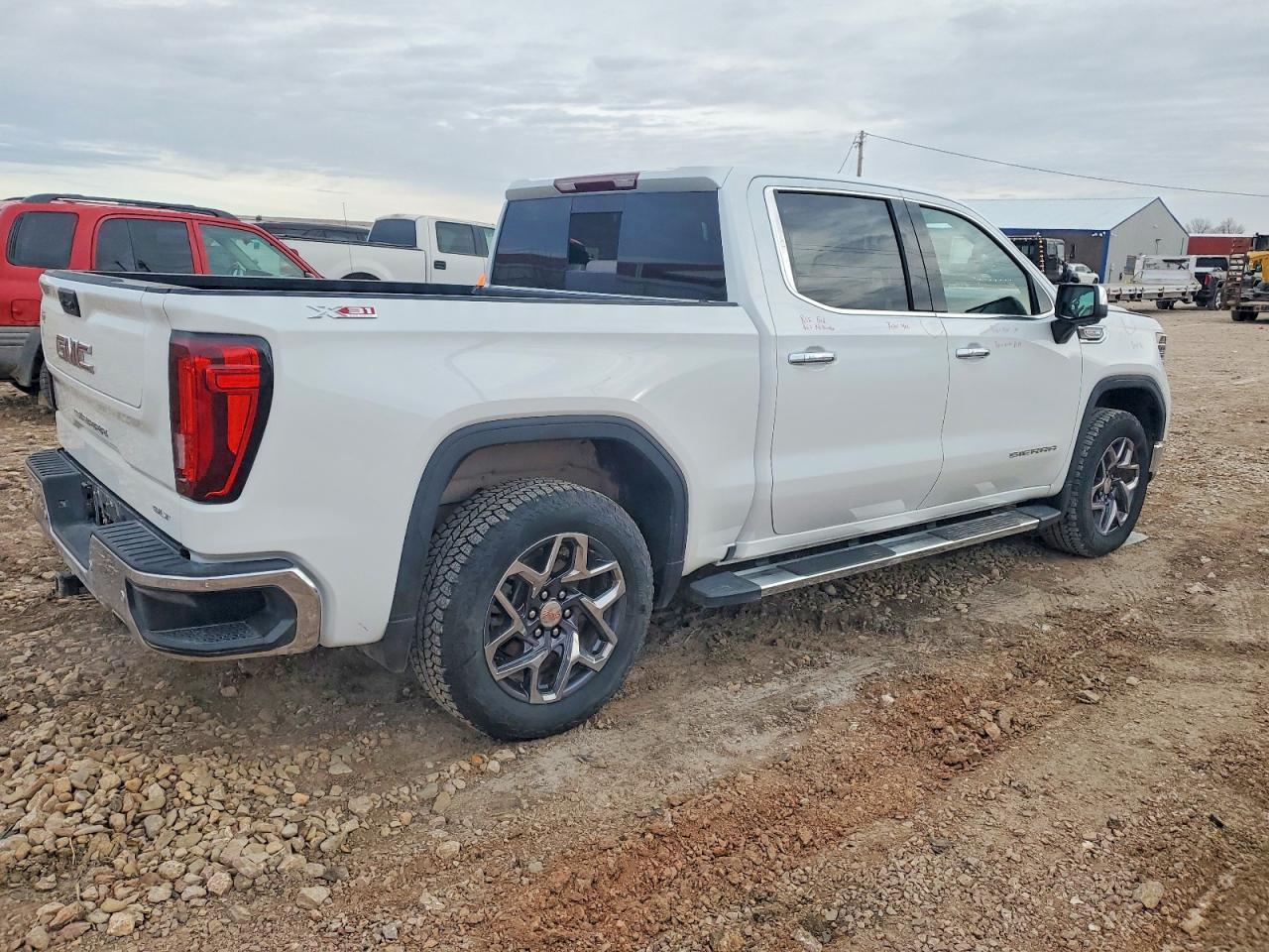 2025 GMC Sierra