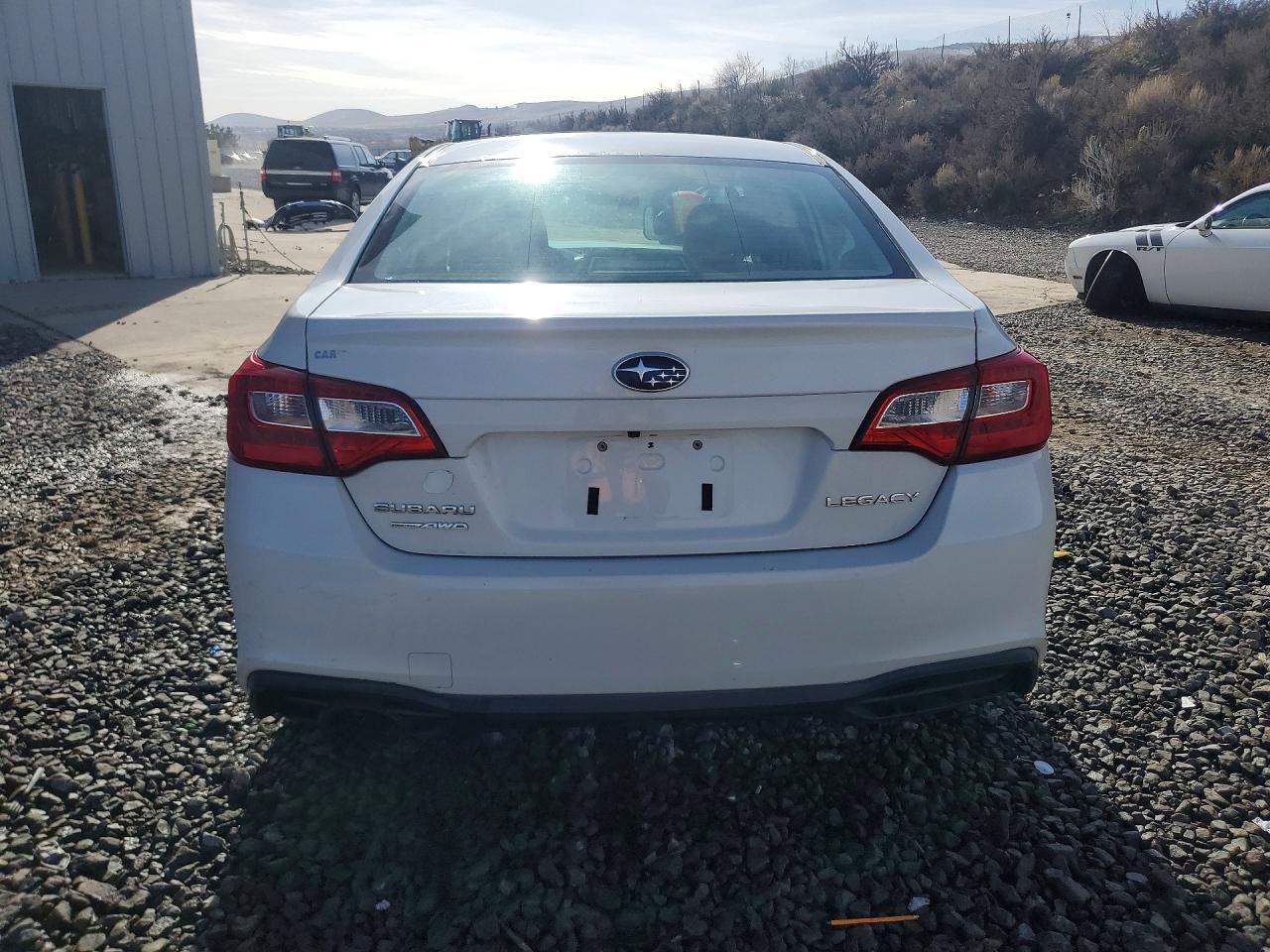 2018 SUBARU Legacy