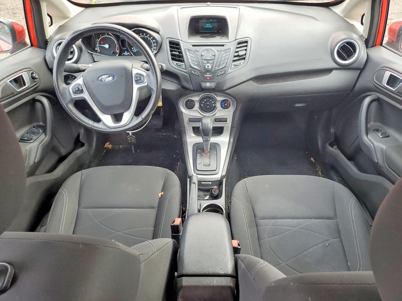 2015 FORD Fiesta