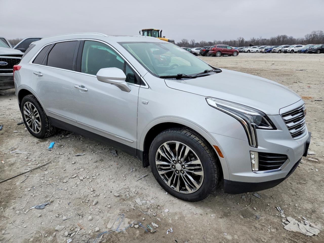 2017 CADILLAC XT5