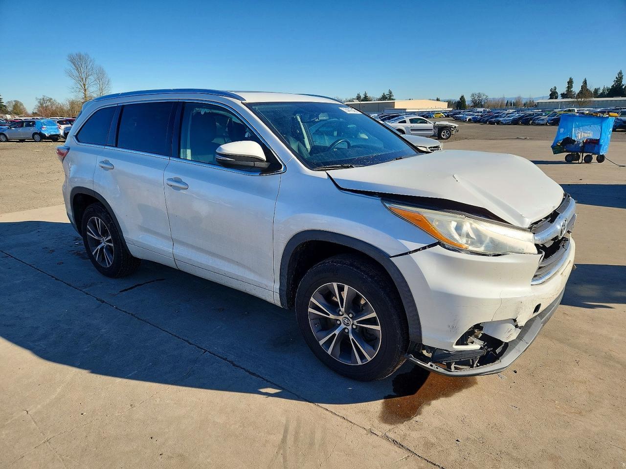 2016 TOYOTA HIGHLANDER