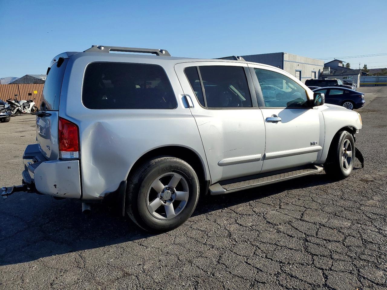 2005 NISSAN Armada