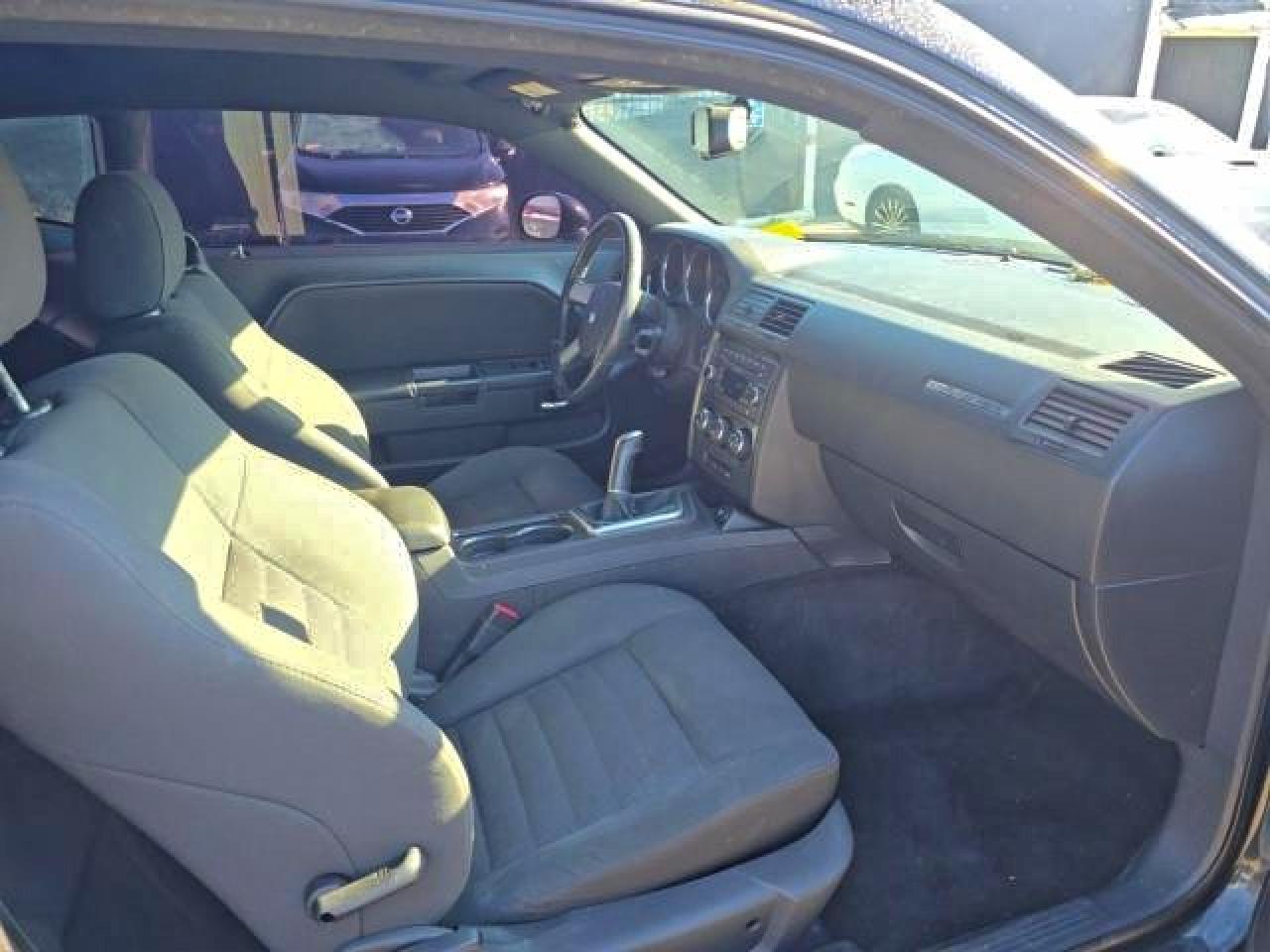 2010 DODGE Challenger